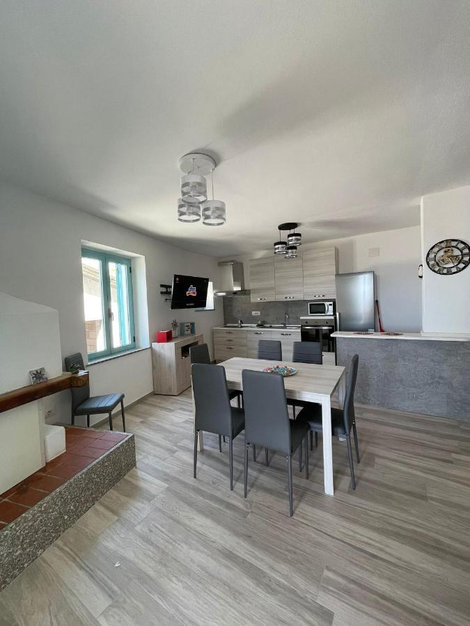 Apartament Casa Vacanze Sa Piazza Dorgali Zewnętrze zdjęcie